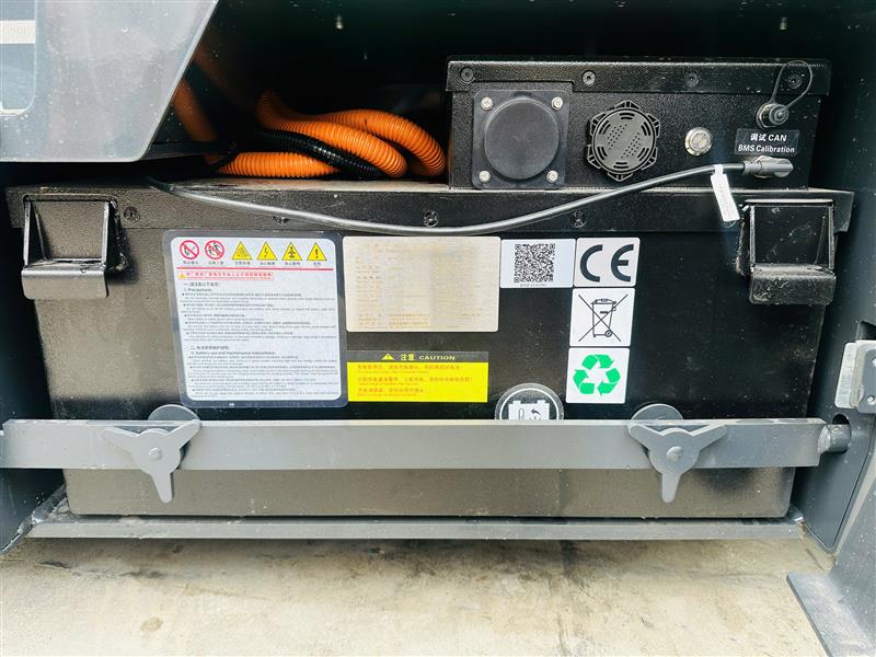 xe nâng điện liugong 2.5 tấn-10