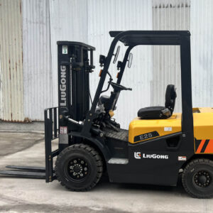 xe nâng dầu liugong cpc25