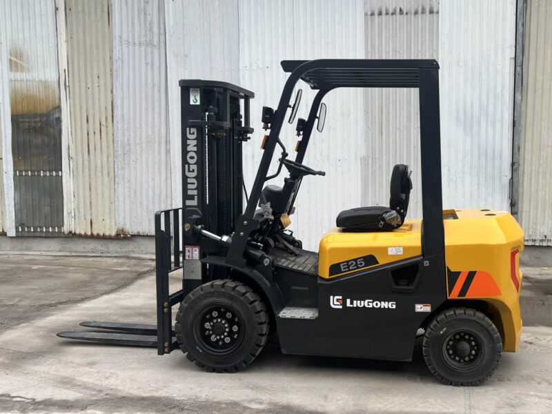 liugong e25-13 xe nâng dầu liugong cpc25