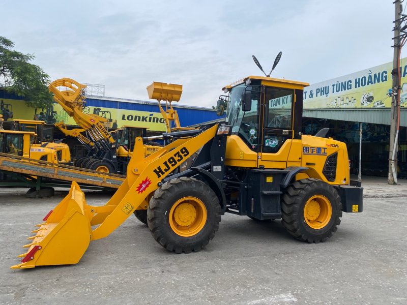 Máy xúc lật hj939-3