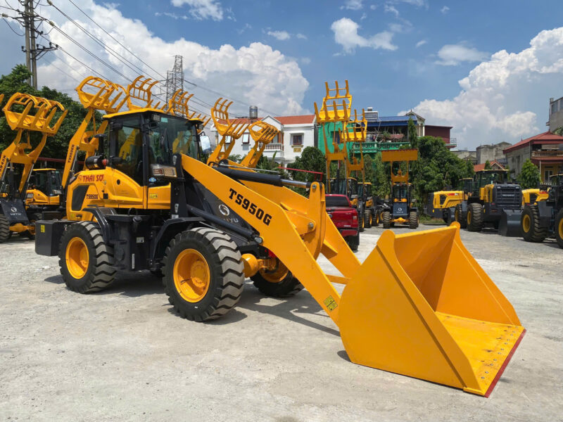 máy xúc lật ts950g-1