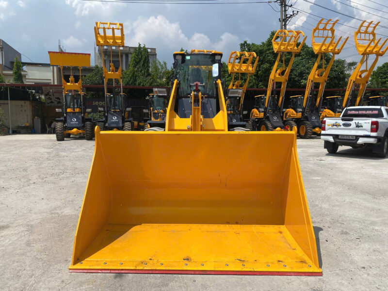 máy xúc lật ts950g-3